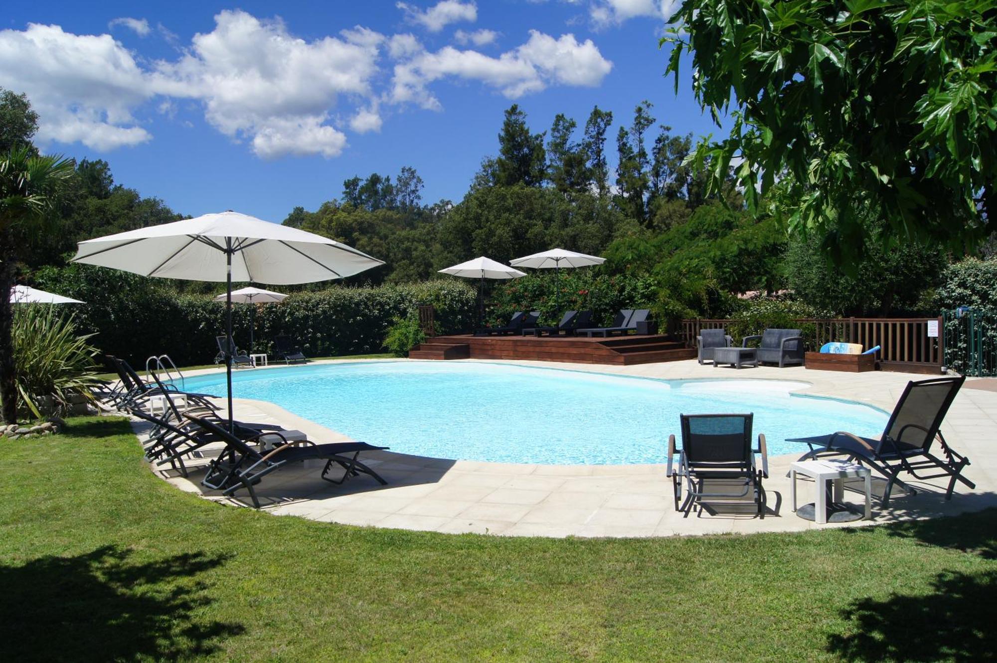 Residence Les Jardins de Sainte-Lucie Piscine chauffée Extérieur photo